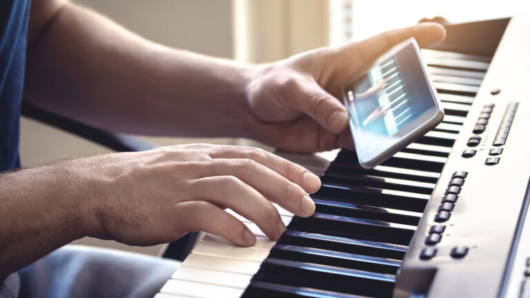 Aula de Piano Custos Ipiranga - Aula de Piano Iniciante - CEMUSC